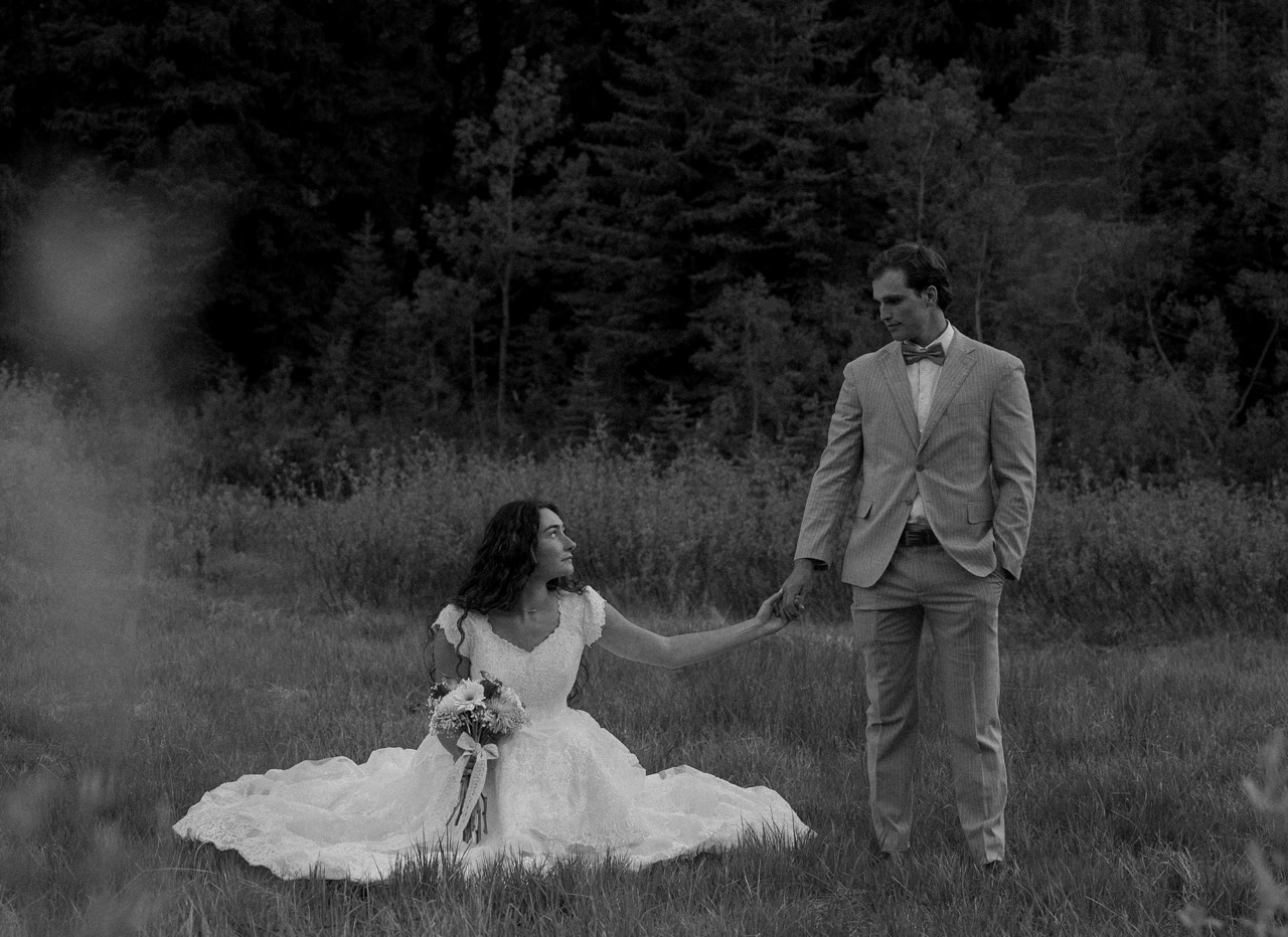 Wedding photo with boquet and vintage cart | Wood Films Utah Wedding & Videography
