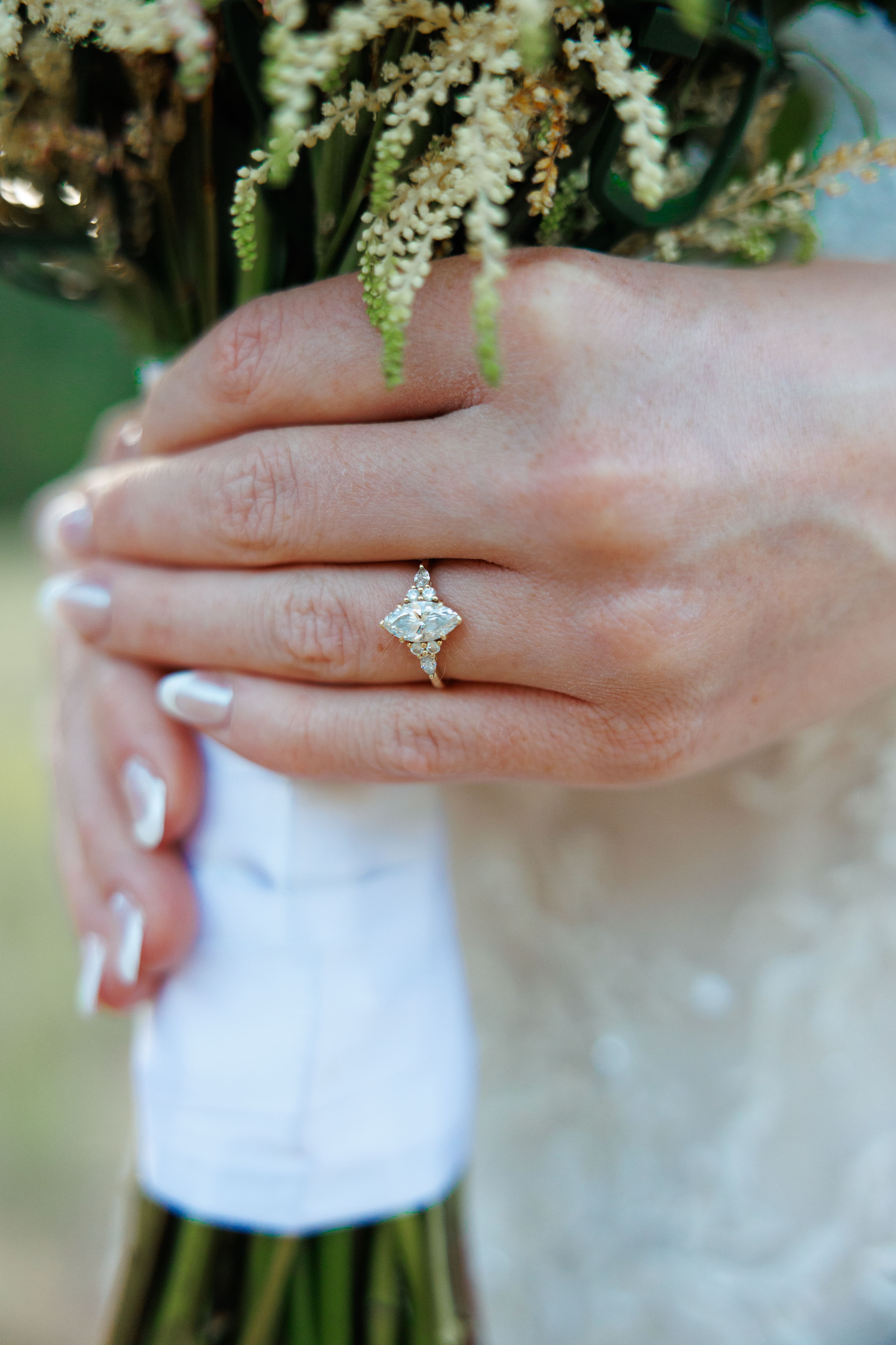Close up wedding ring shot with boquet | Wood Films Utah Photography & Videography