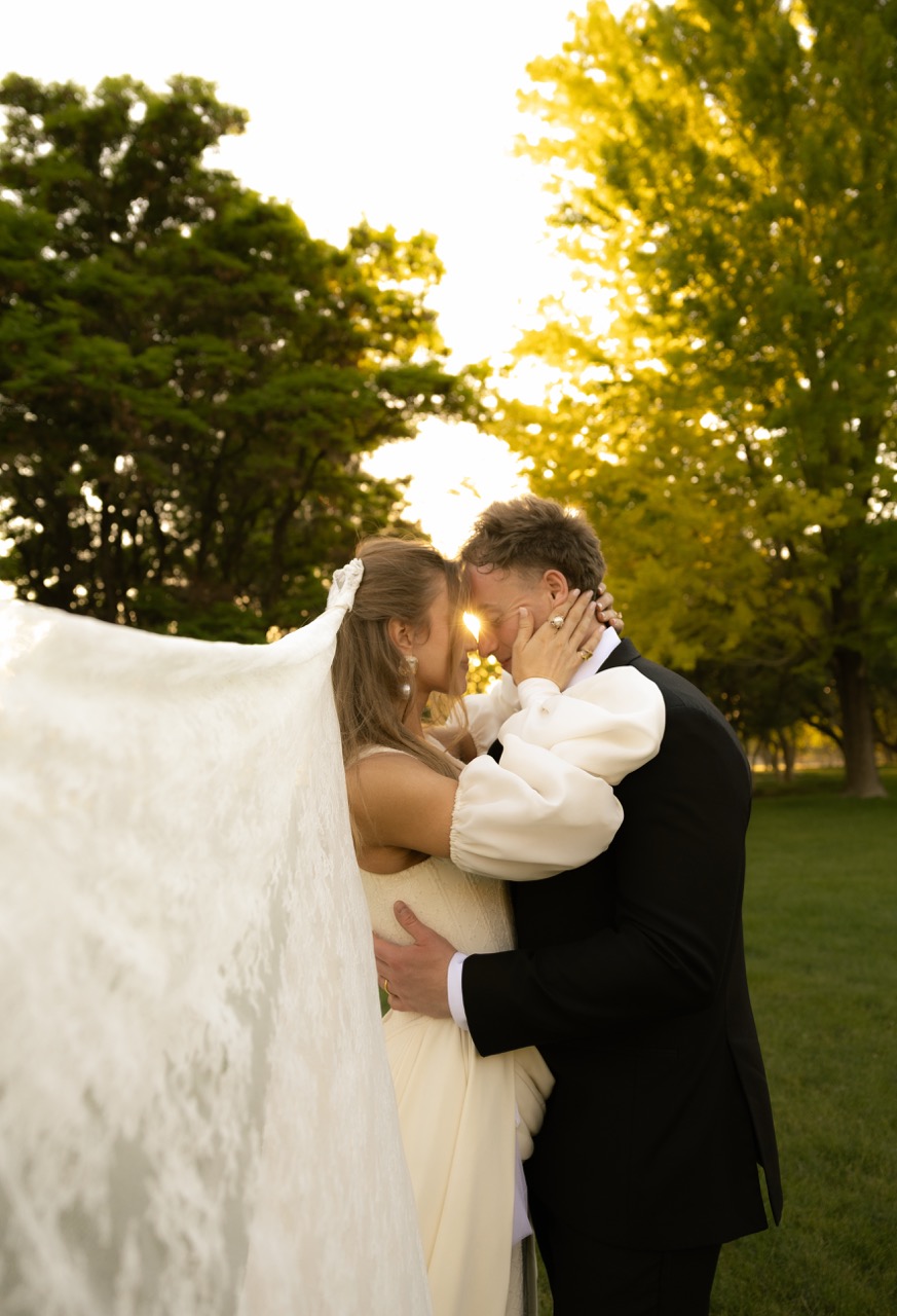 Wedding photo close up in mountains | Wood Films Utah Photography & Videography