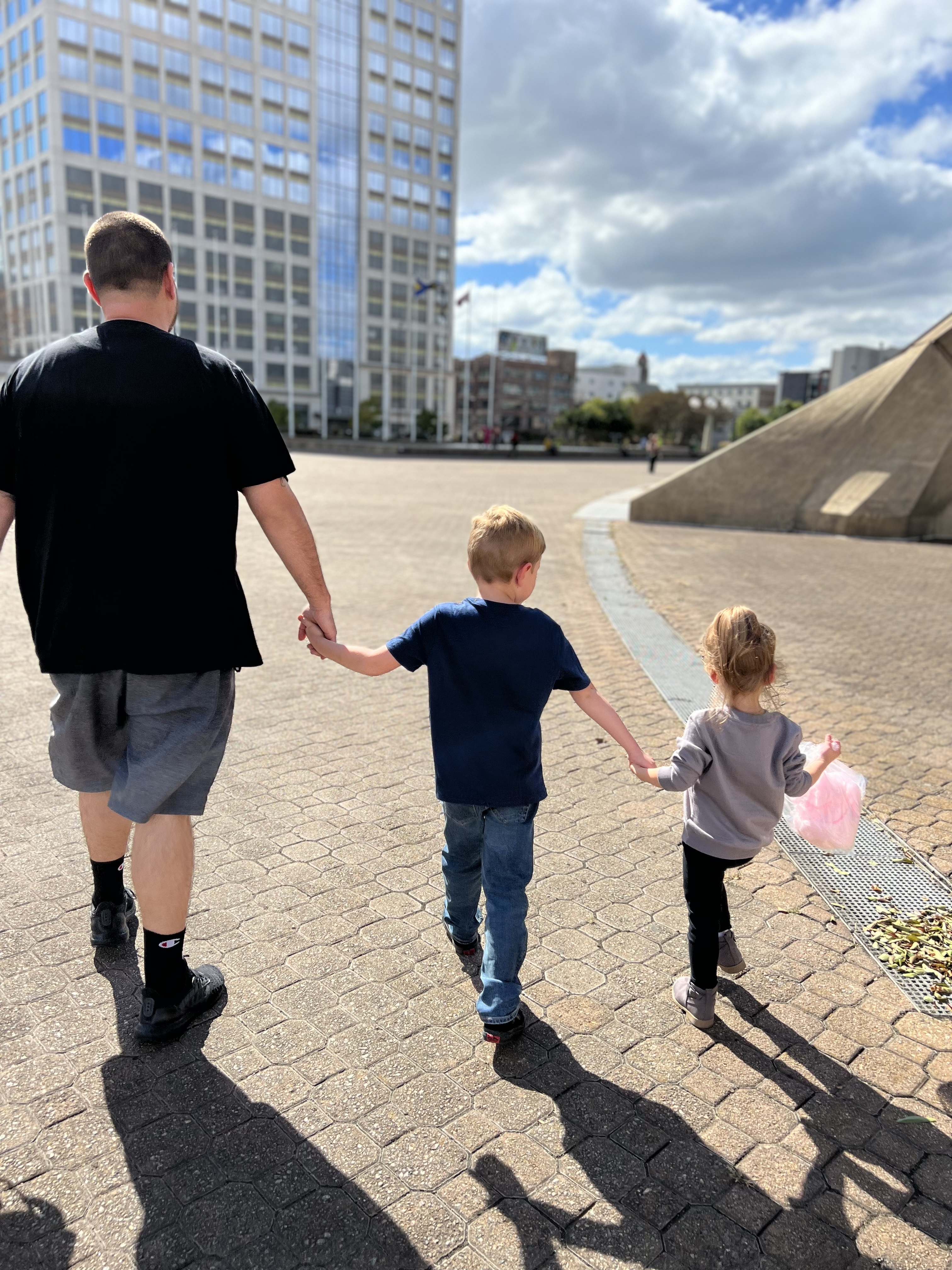 Firetruck drapped in Matt Chiaverottis service gear.