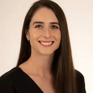 Jessica Tupa headshot.