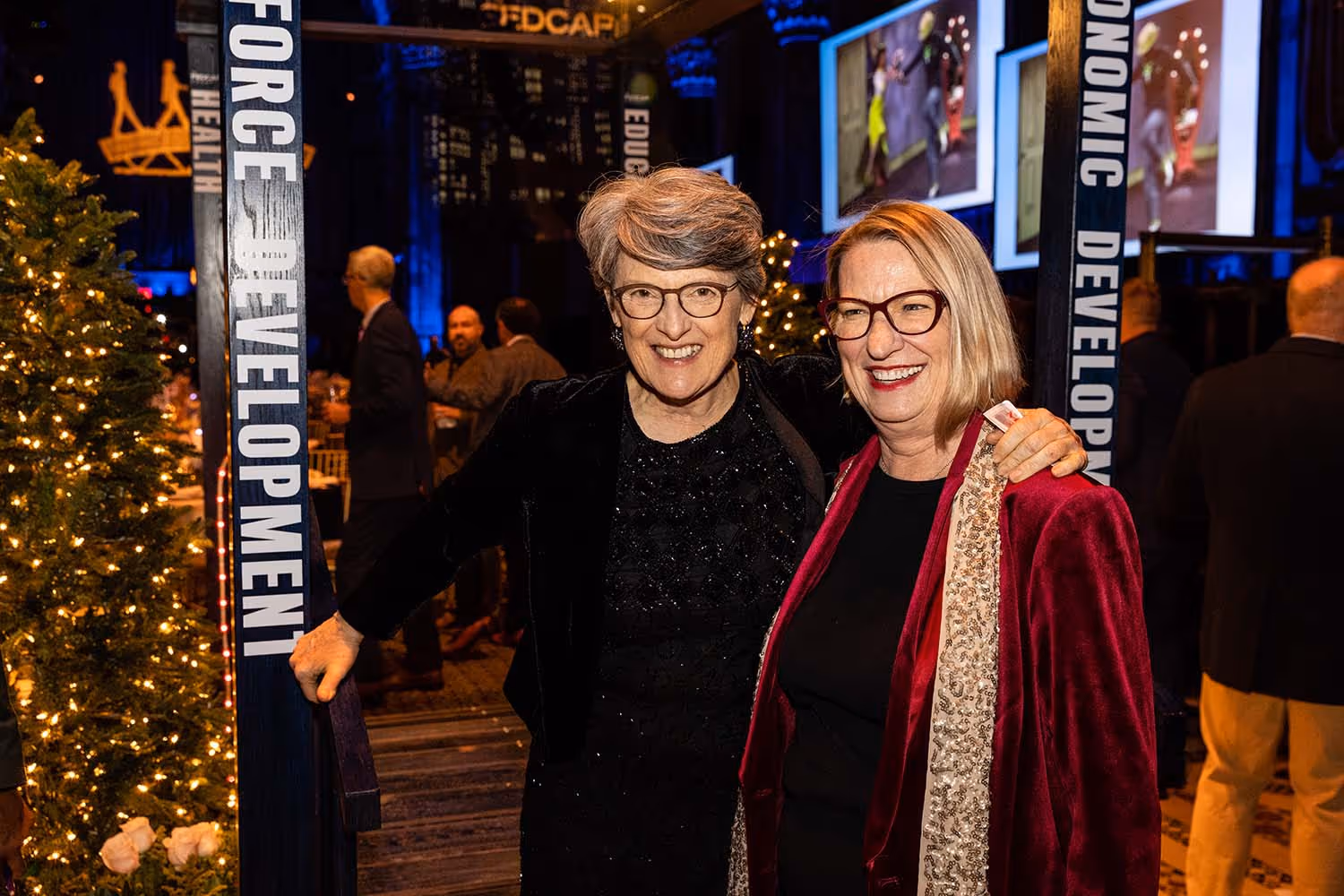 94-1108-112822-FedCapGroupHechler