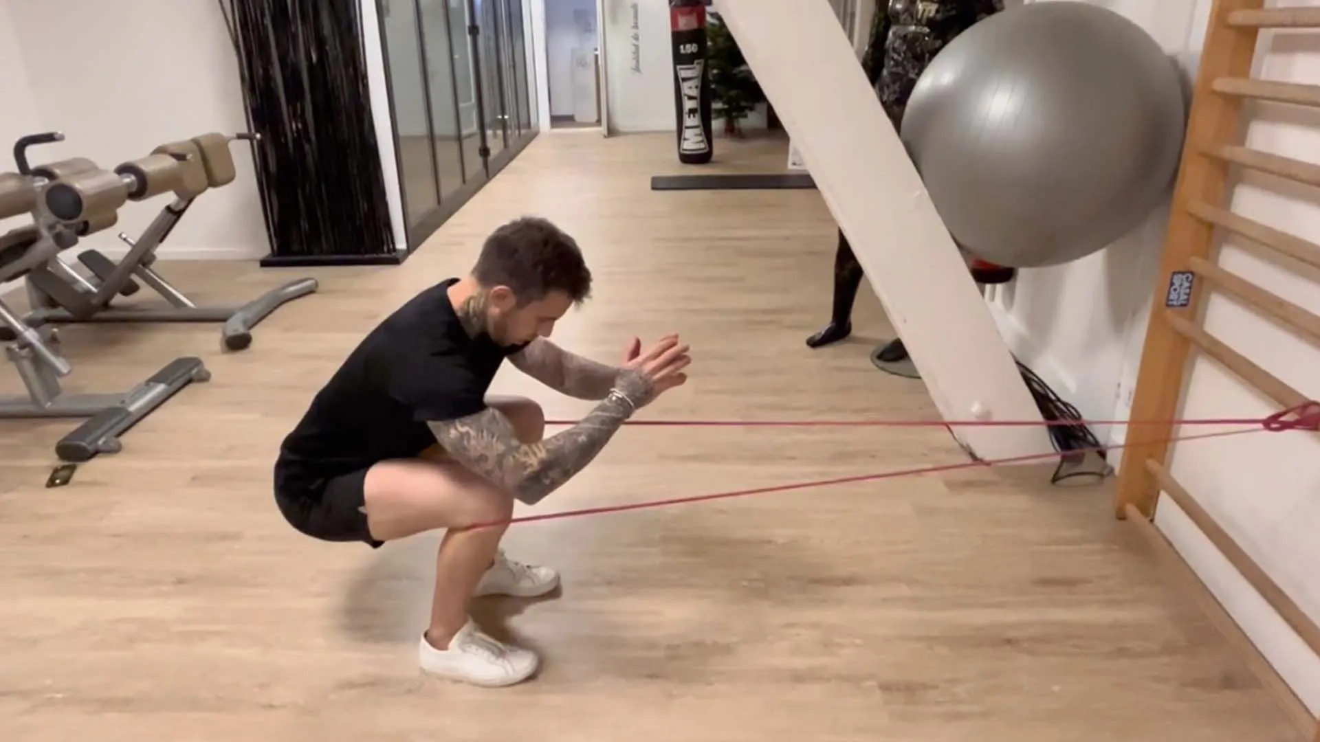 Spanish squat avec élastique.