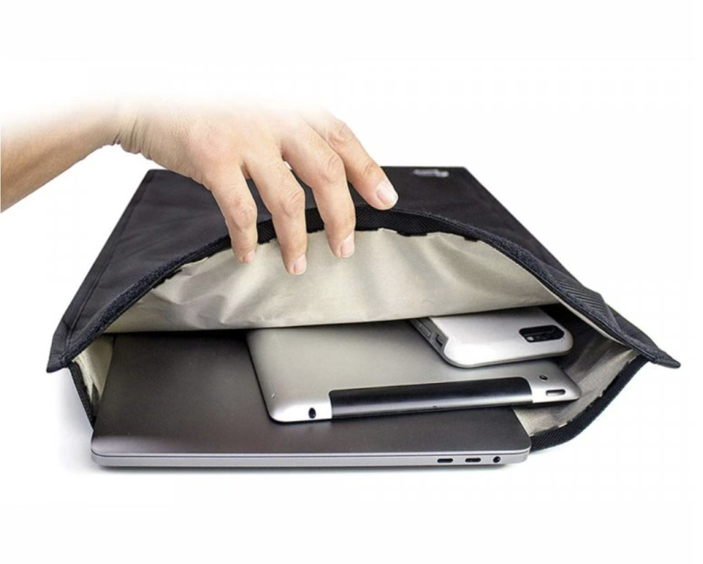 stinici pouzdro / protective case