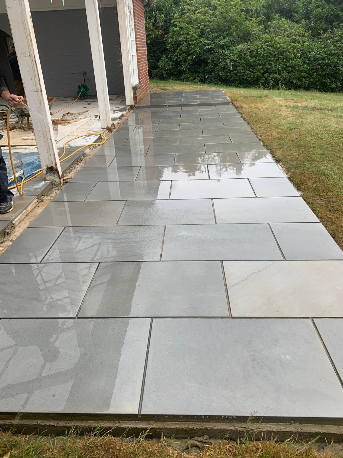 image of a contemporary kitchen
