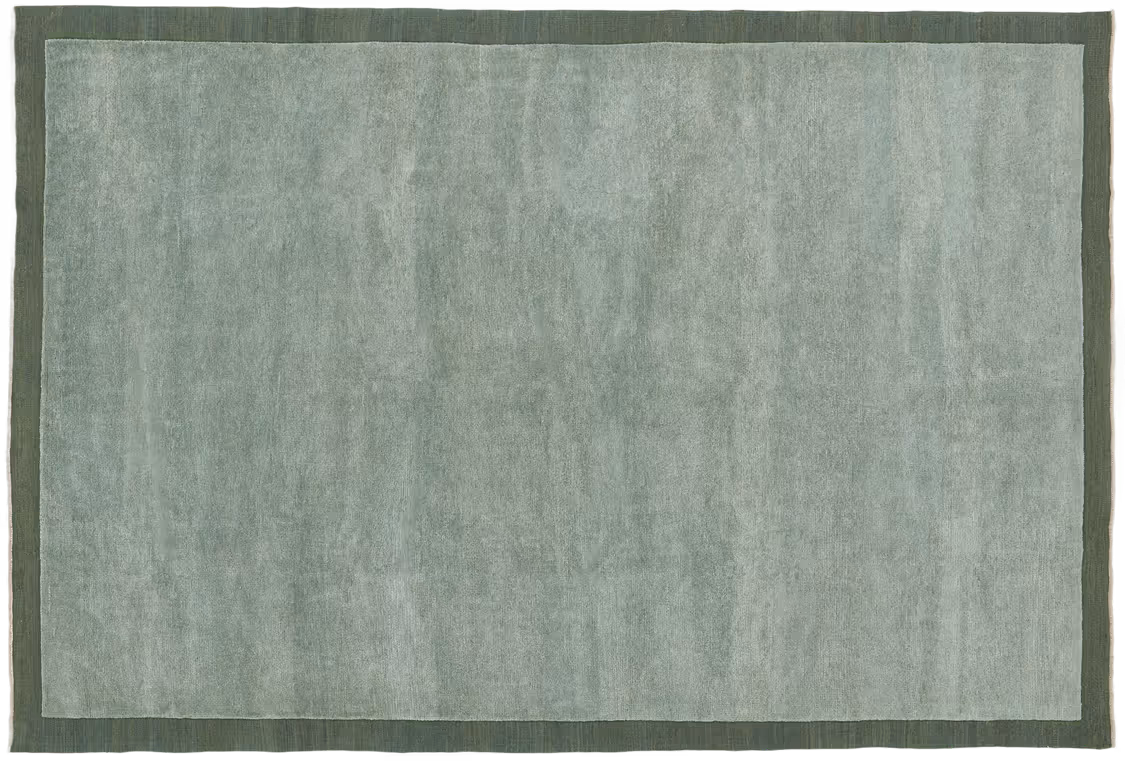 Green mat.