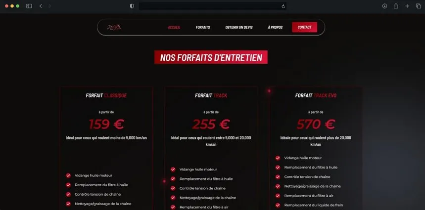 Page web affichant trois forfaits d'entretien moto avec prix : Classique à 159 €, Track à 255 €, et Track Evo à 570 €, chacun détaillant les services inclus.