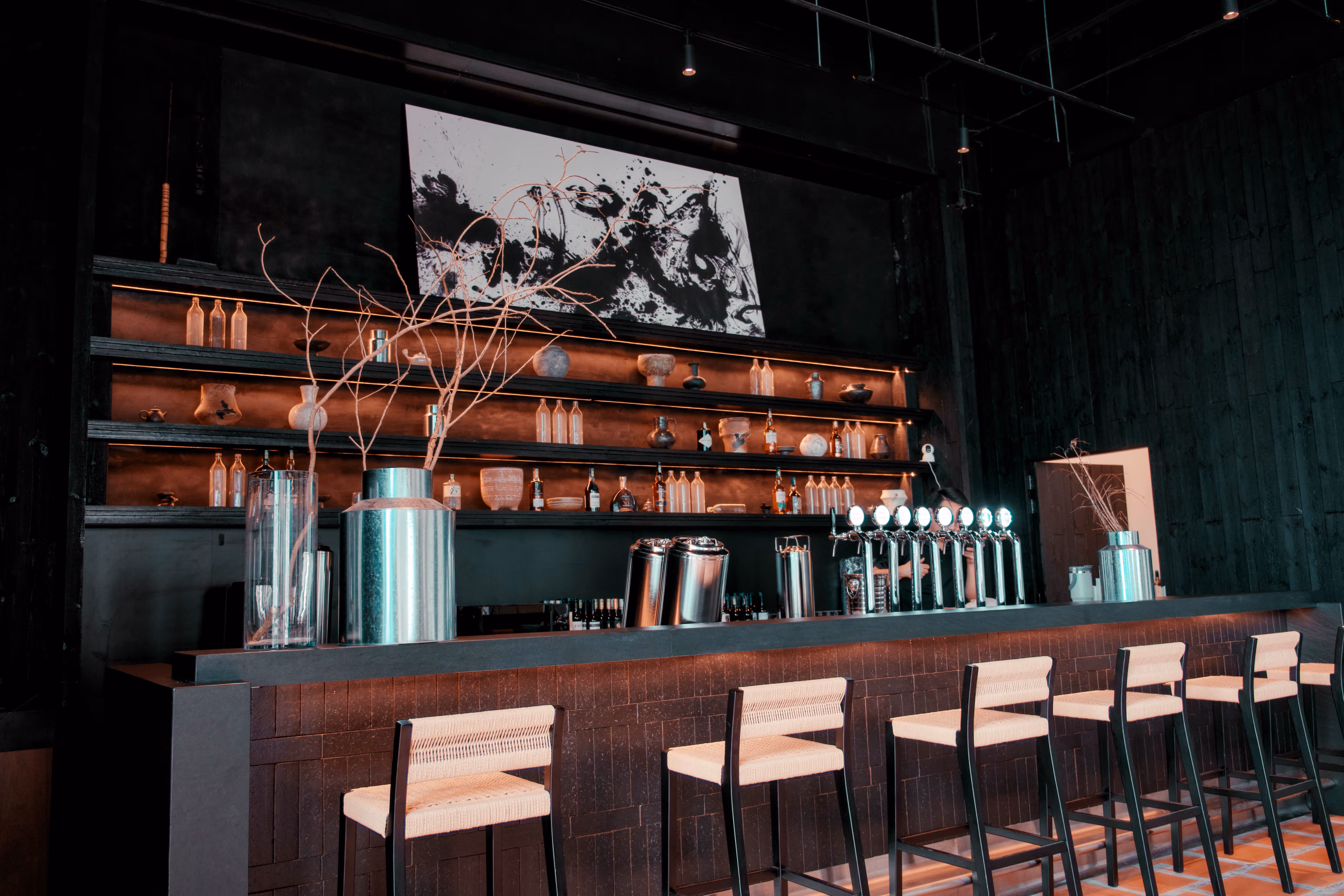 Pu Bar is open for public and hotel guest use