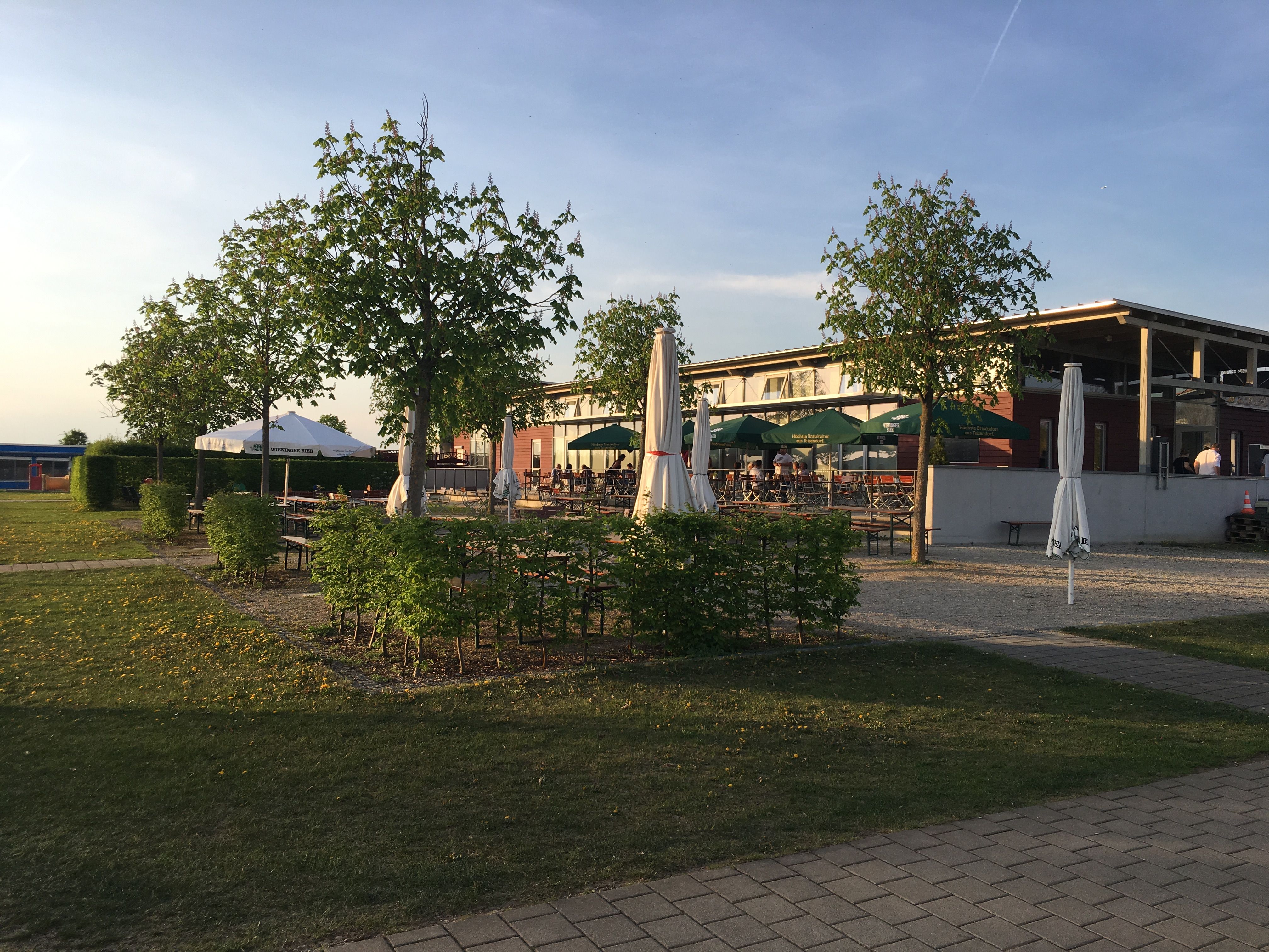 Gaststätte zum Kelten - Biergarten in Heimstetten
