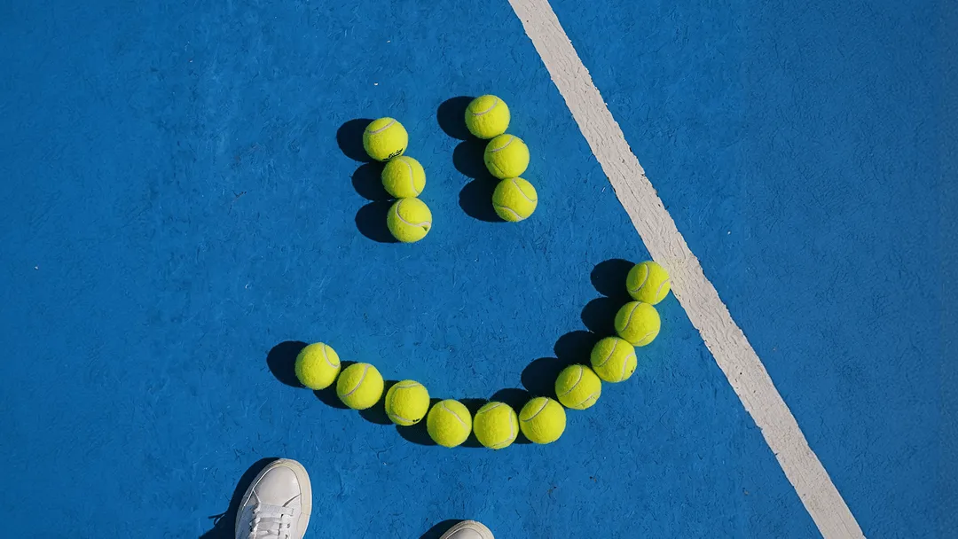 Tennis Court Smiley