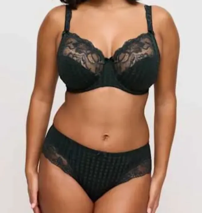 Soutien-gorge avec armatures