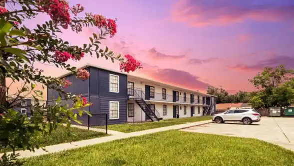 Willowbend Apartment