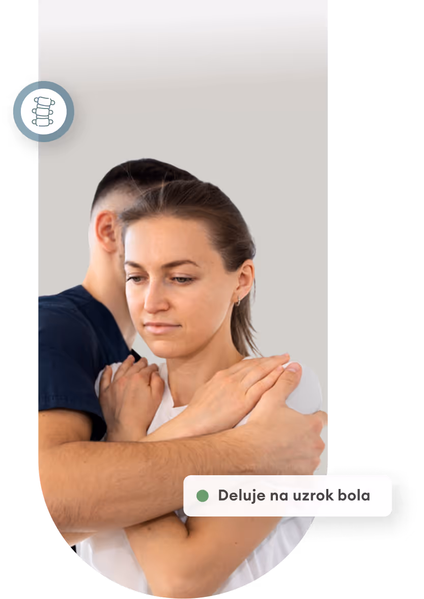 Kiropraktičar obavlja tretman sa pacijentom