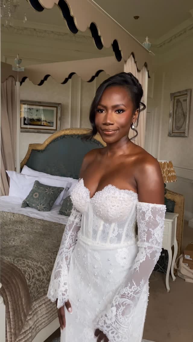 Deborah Lola