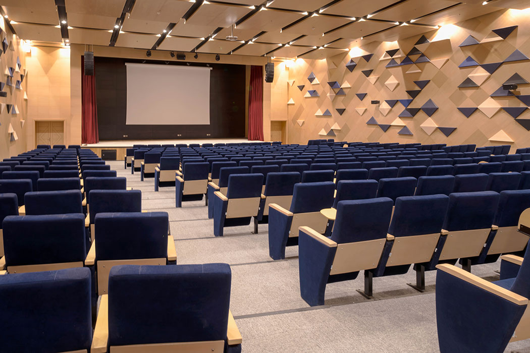 Qassim University Unaizah - Big Auditoriums