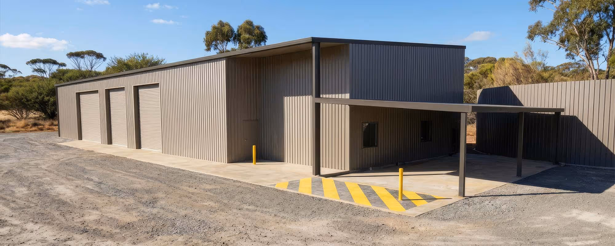 Region D cyclone-rated maintenance facility built by NWSM for the Karratha Country Club golf course, Western Australia.