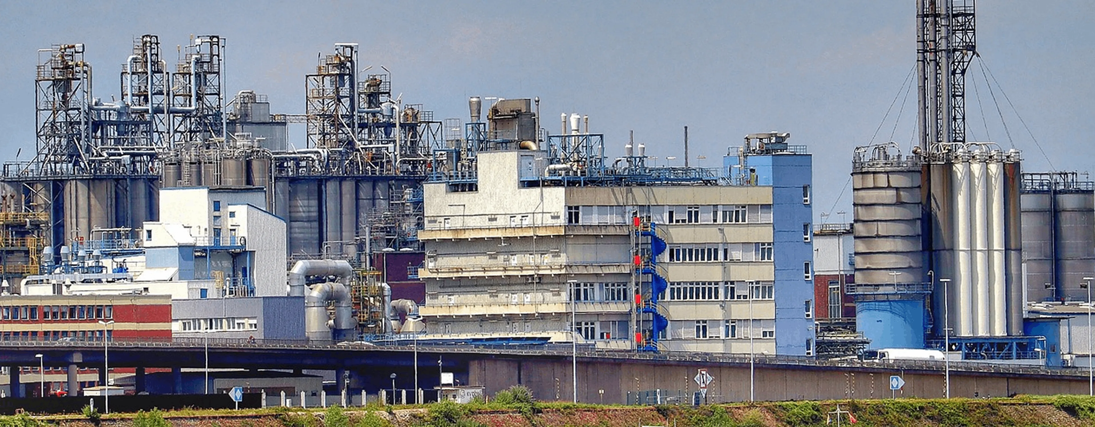 Axtira-about-two-page