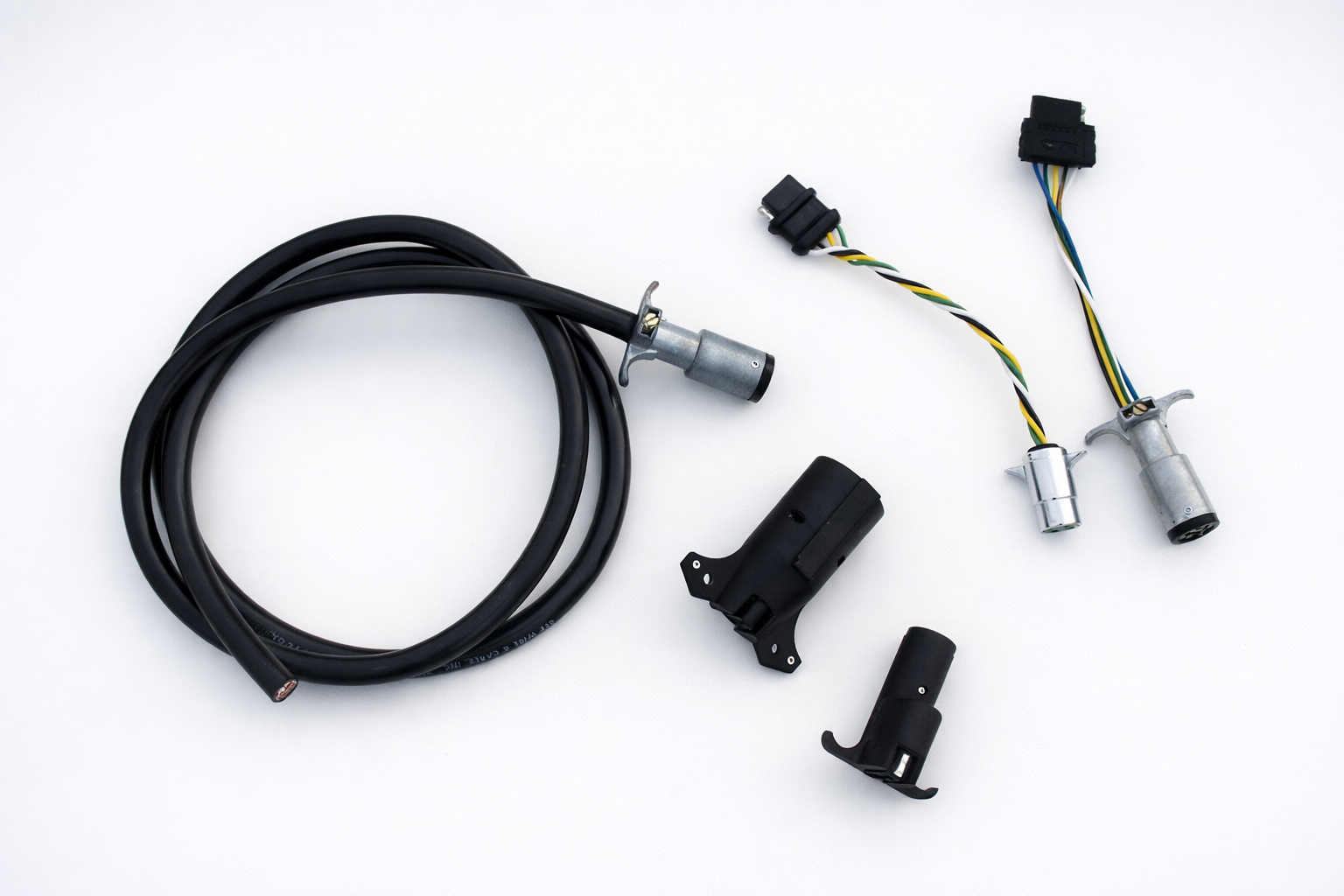 Electronic trailer connector for lights, power and brakes.