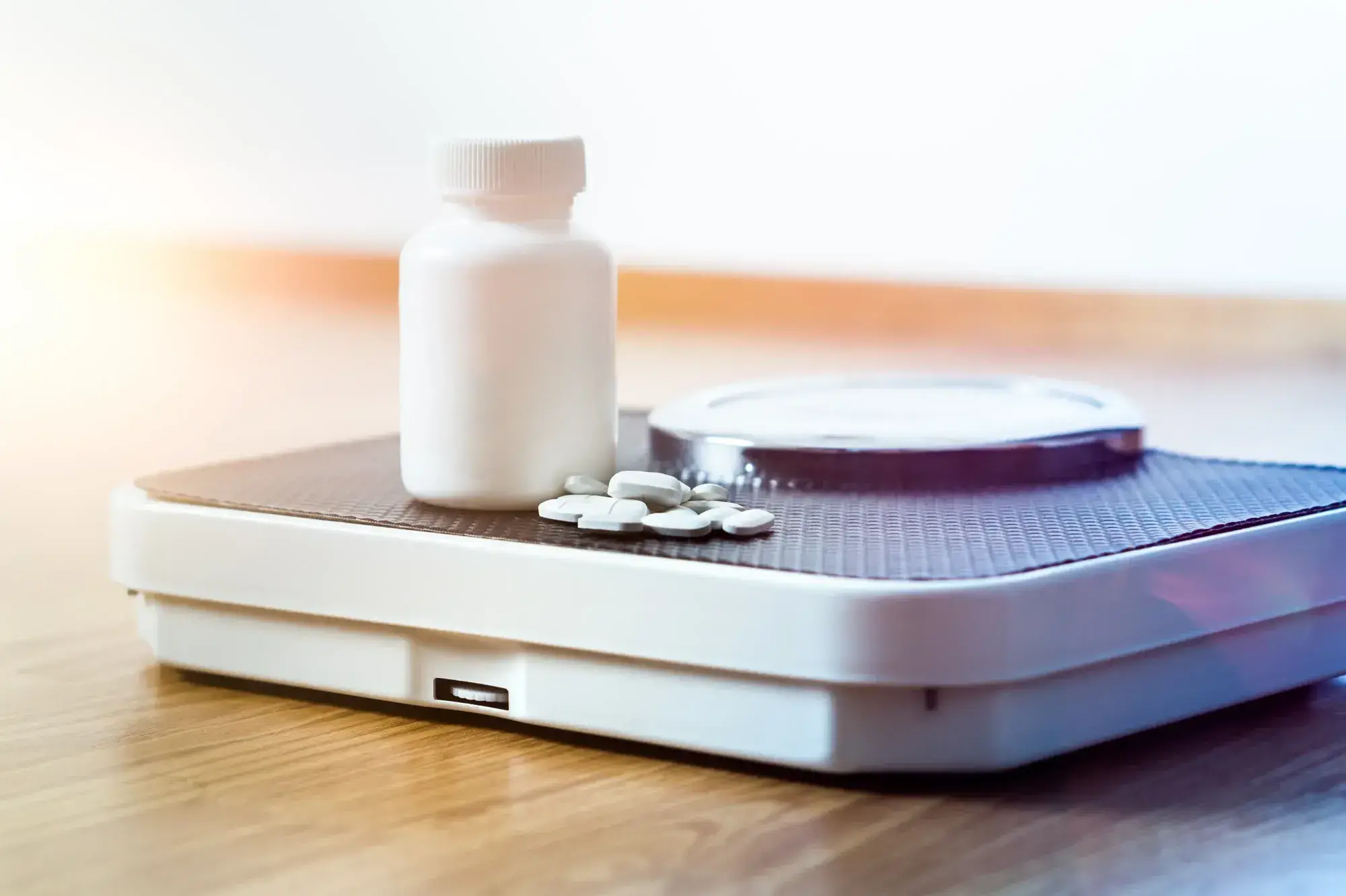 a photo of a weighing scale