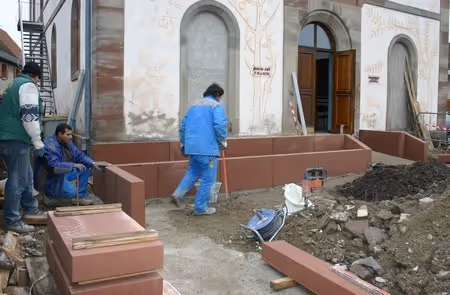 Aménagement d'une rampe handicapés à la MJC