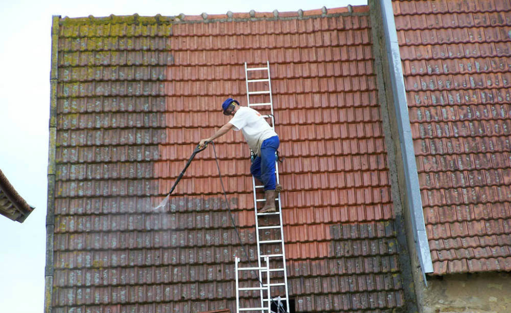 image of a roofer at work