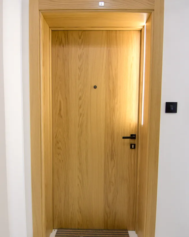 Sigurnosna ulazna vrata za stanove sa zvučnom izolacijom