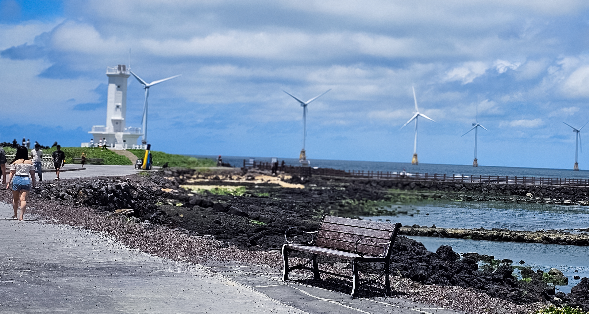'신창풍차해안' 의 전경.
A panoramic view of the 'Shinchang Windmill Coastal'