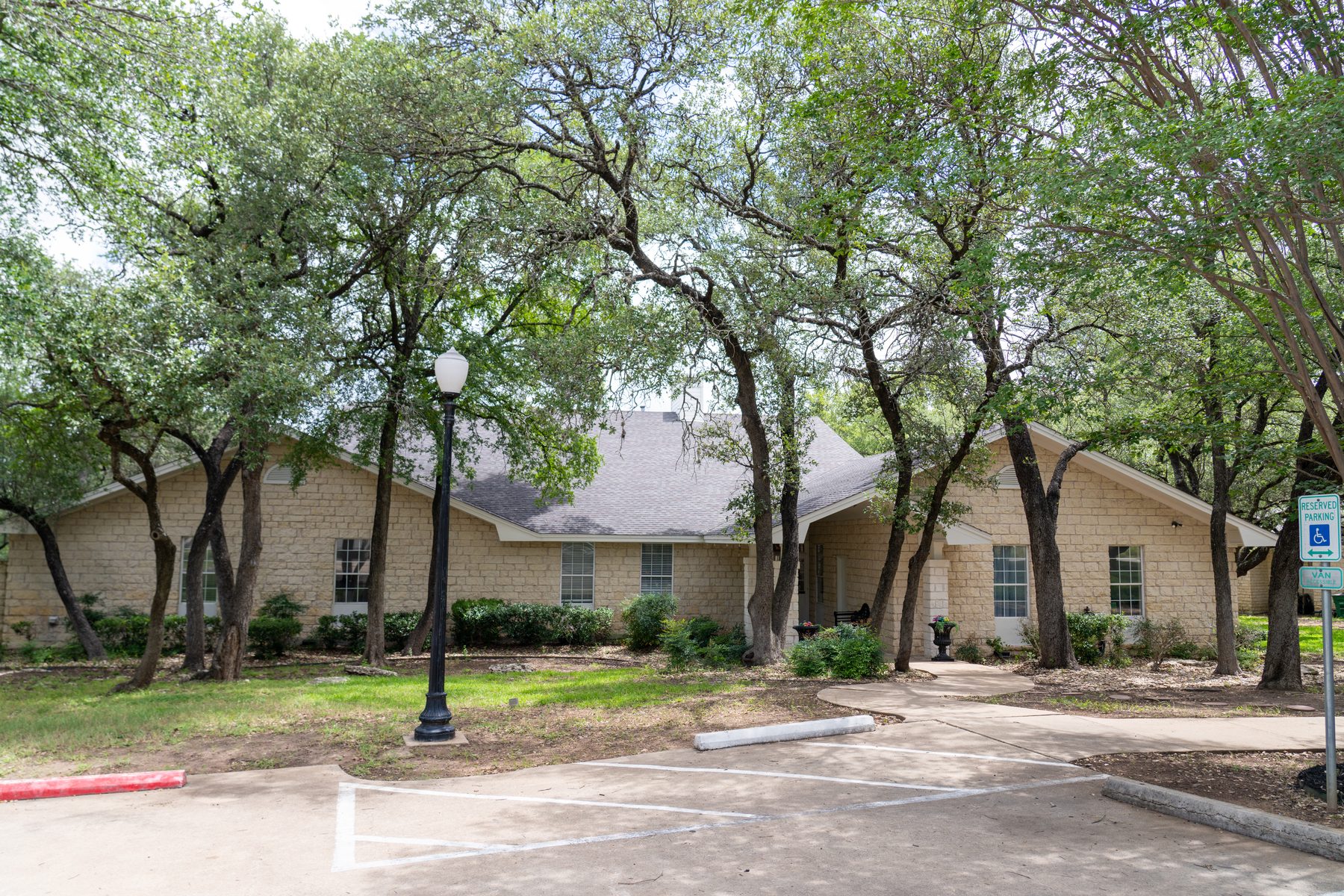 Inside our North Austin memory care community, photo 1