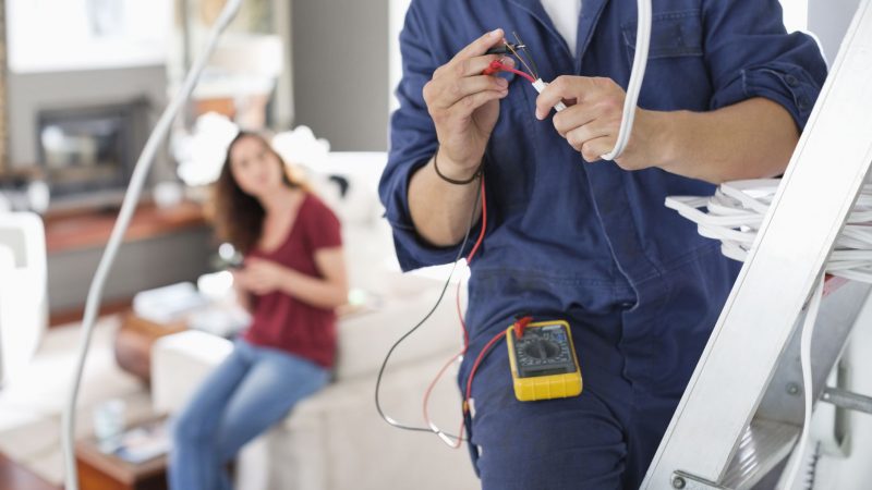 3 Reasons to Avoid DIY Electrical Repairs
