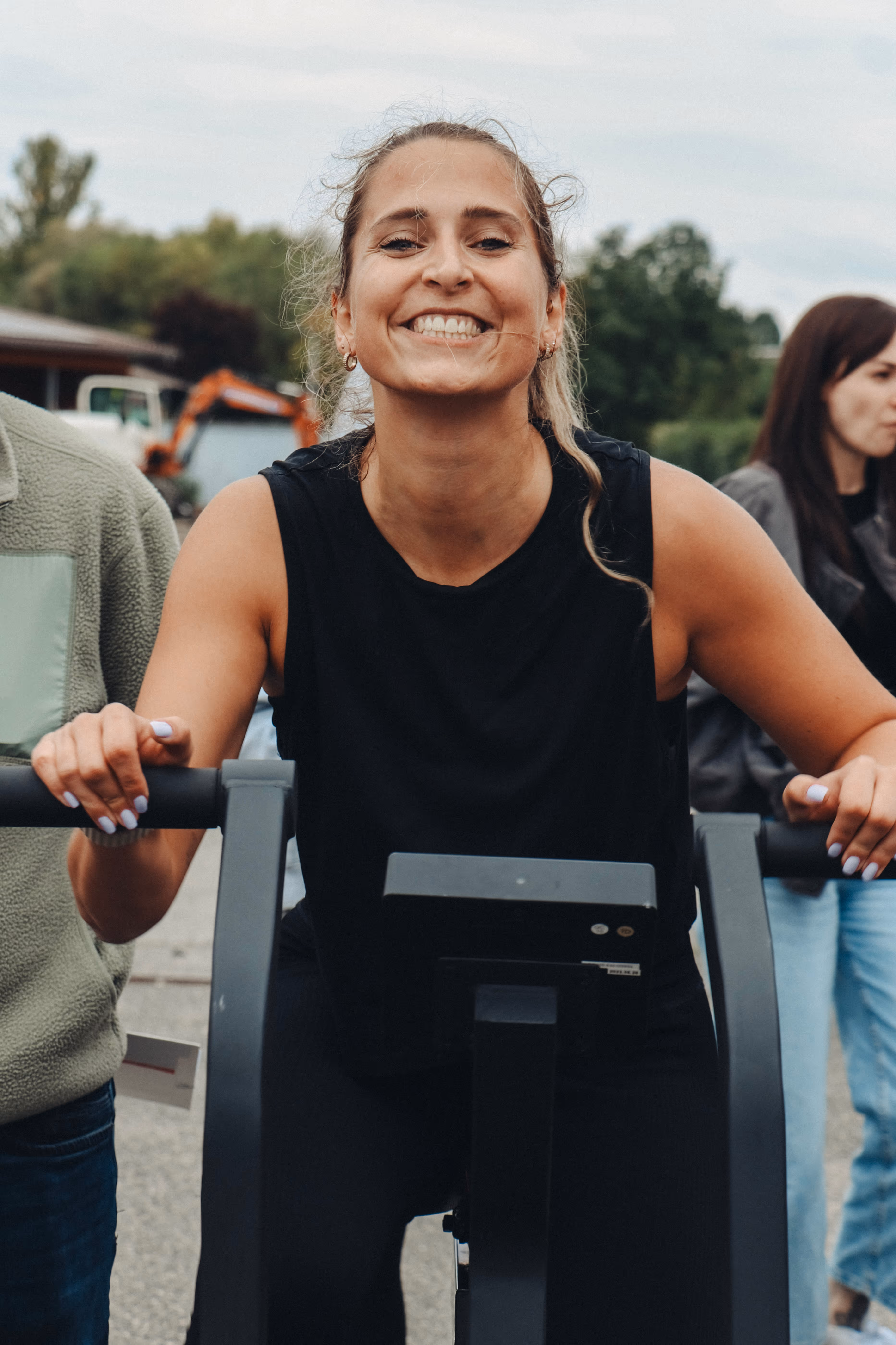 Person beim Training im Kurs "HYROX"