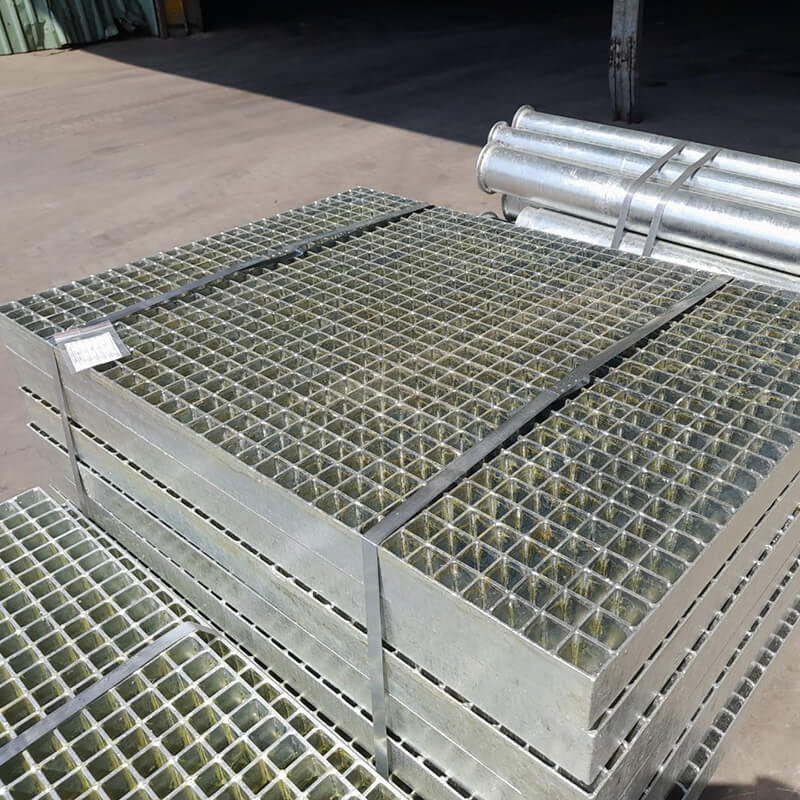 Tấm sàn grating thép 950x1300mm - CÔNG TY TNHH TRANG TRÍ NỘI THẤT THƯƠNG  MẠI XÂY DỰNG GIA VŨ