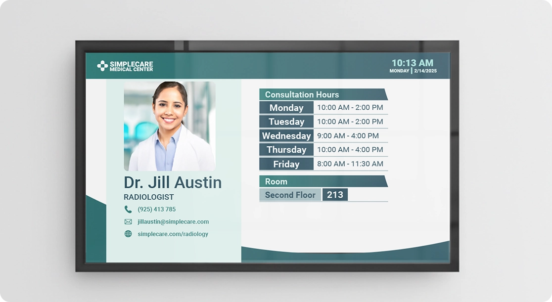 Hospital display showing real-time doctor schedules, consultation hours and room assignments for a clinic entrance screen managed by Healthcare CX