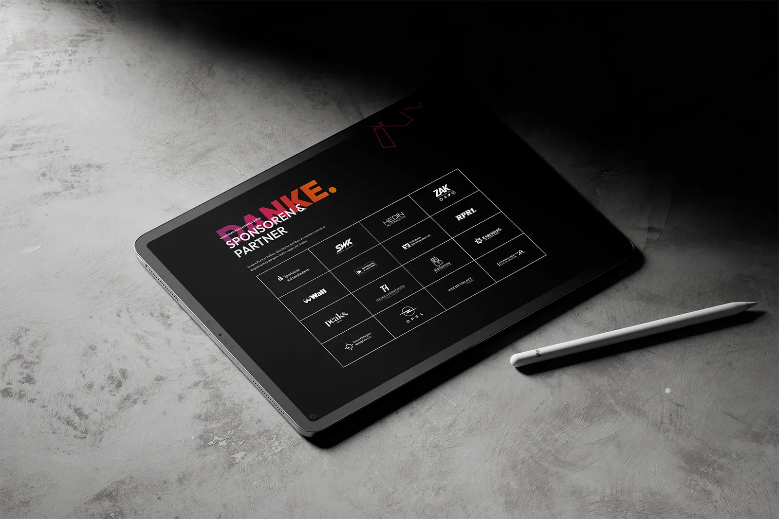 Mockup von der Website auf einem Tablet