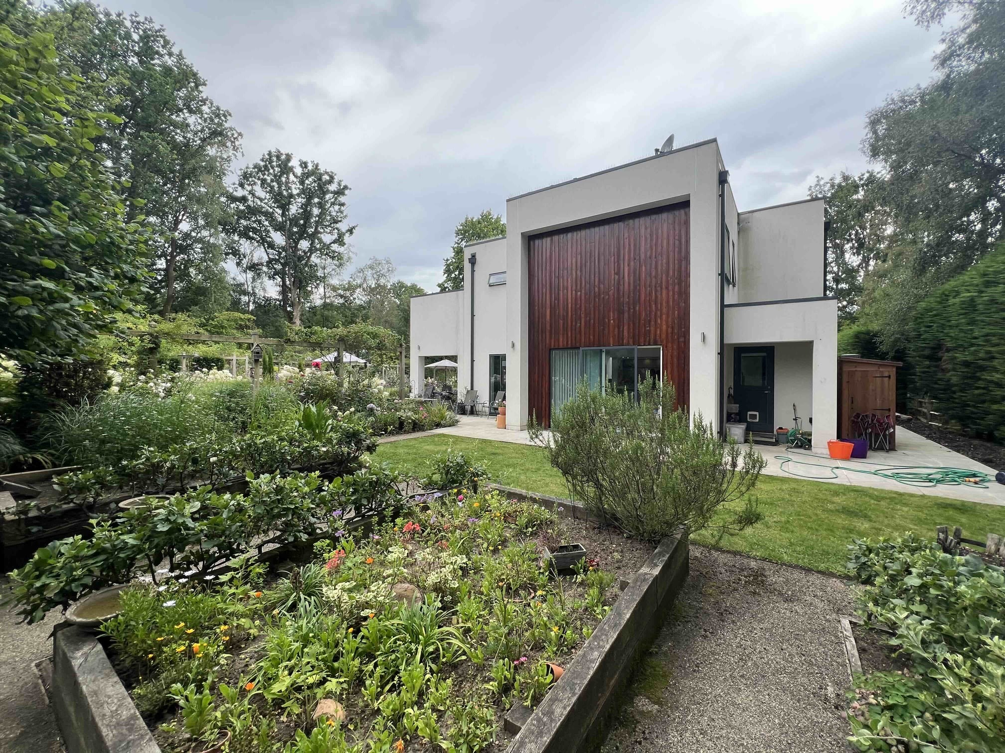 Outdoor Cedar Wood Cladding Restoration & Protection