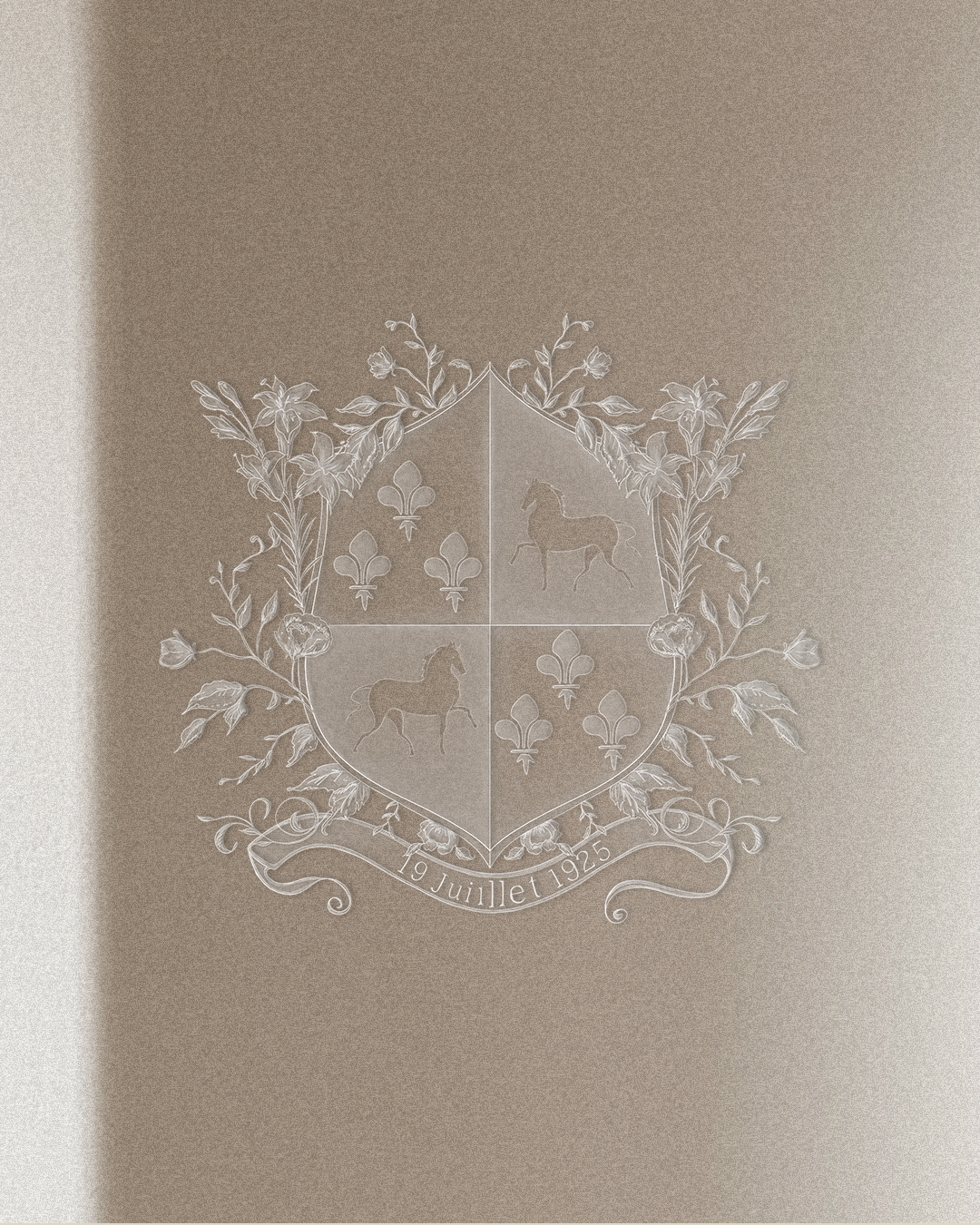 Vintage family crest with floral decoration, horses, fleur-de-lis symbols, and the date 19 Juillet 1925.