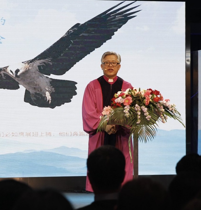 image of acupressure technique on a hand