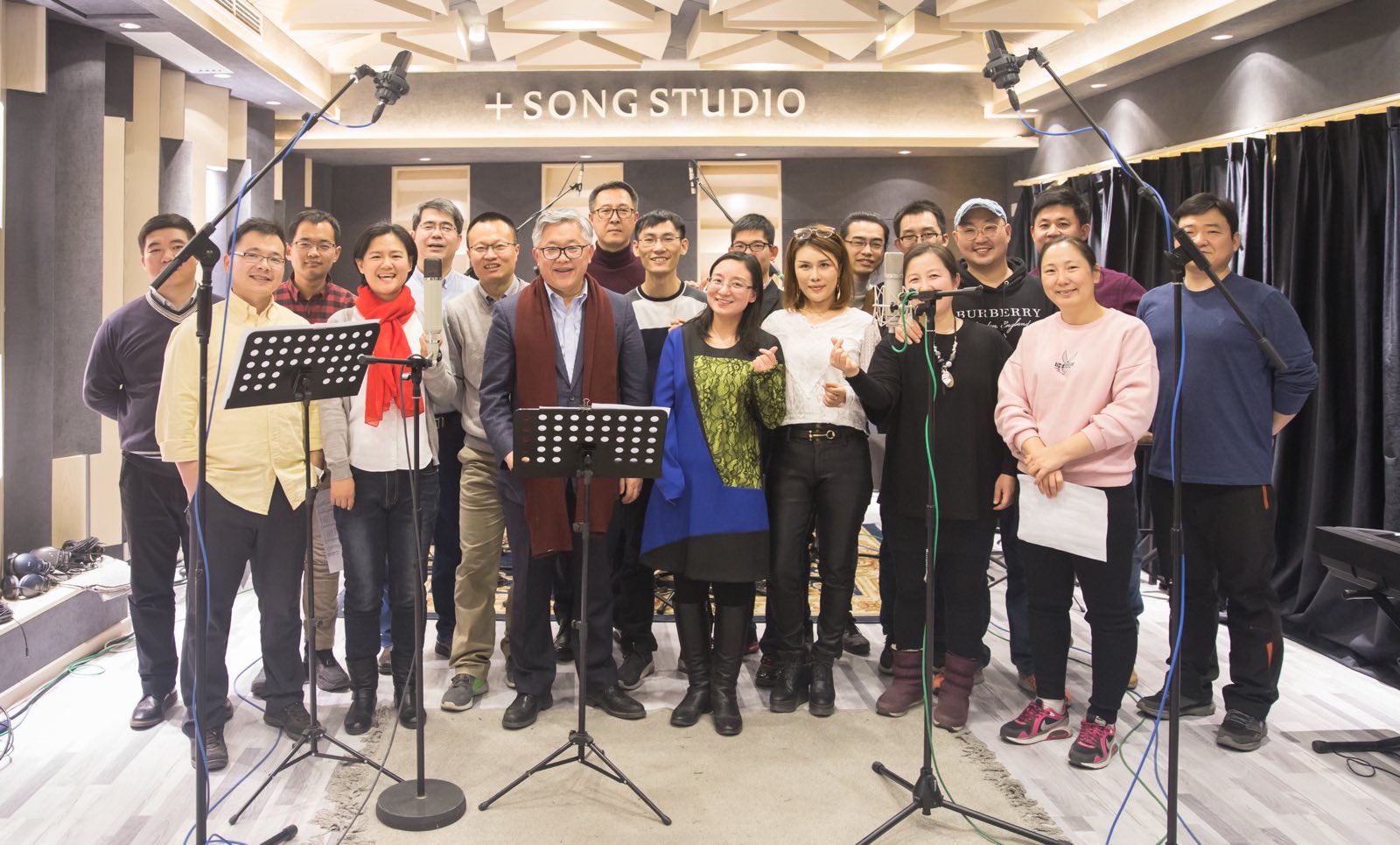 image of a guided tour group