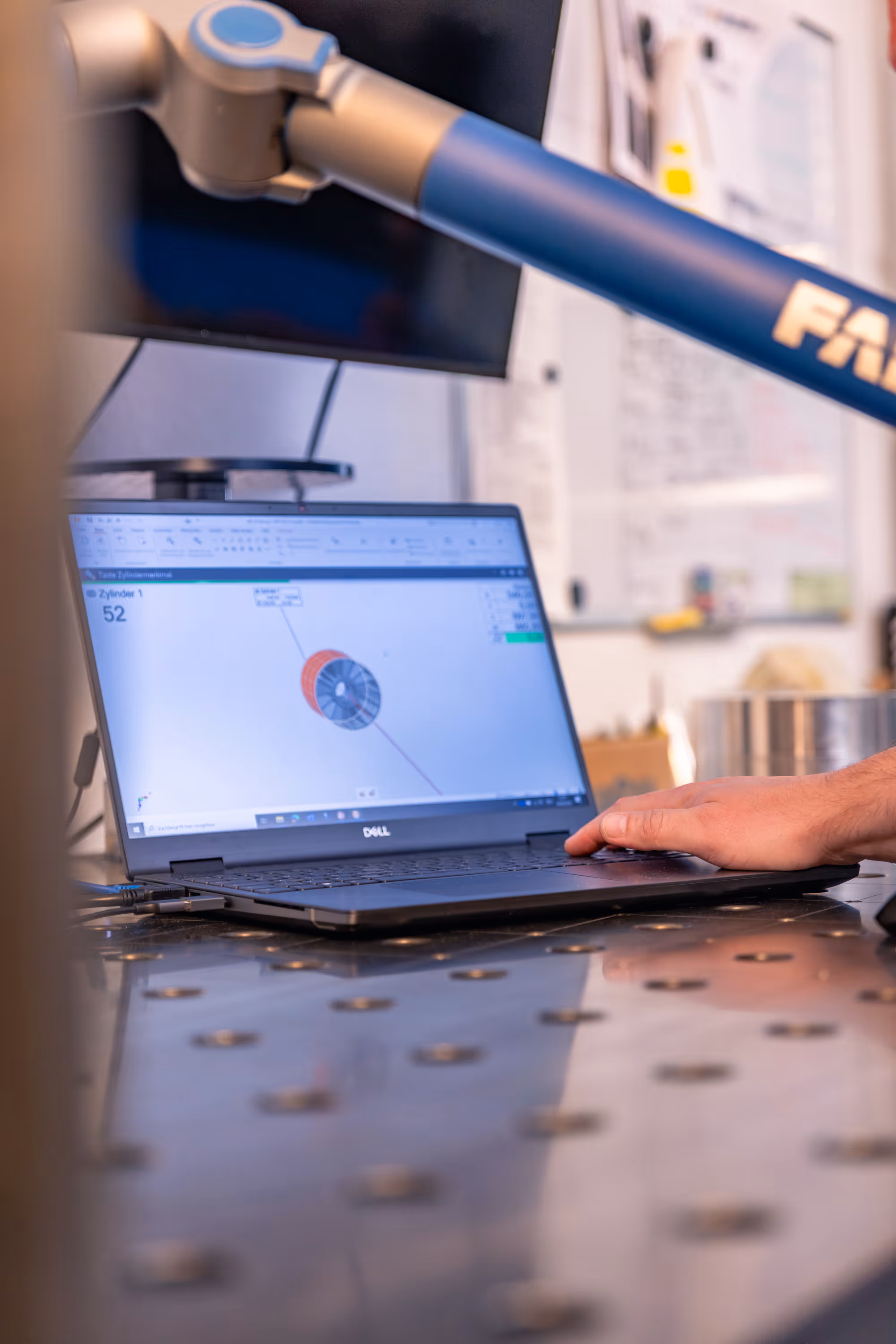 PC screen shows measurement of a Faro measuring device from quality management
