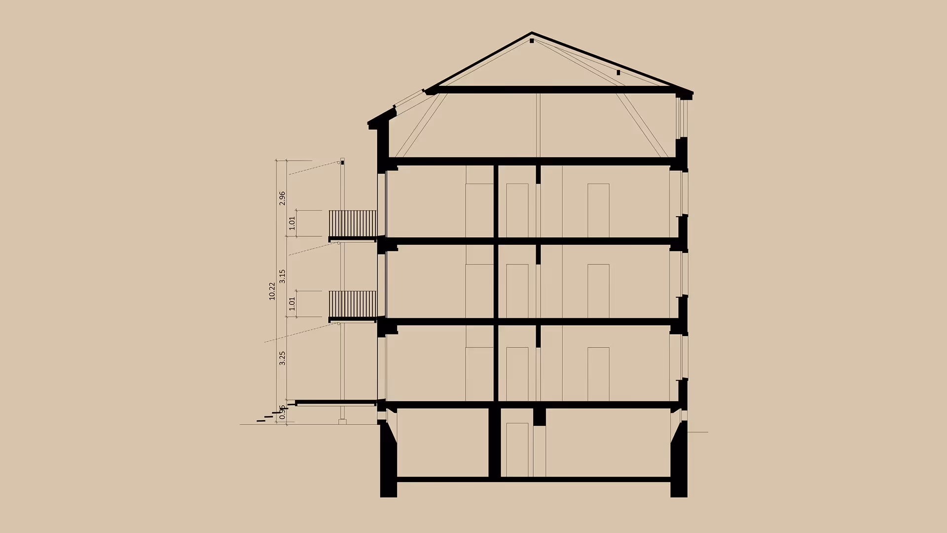 Querschnittzeichnung eines vierstöckigen Gebäudes mit Dach, Balkonen auf der linken Seite und Maßangaben.