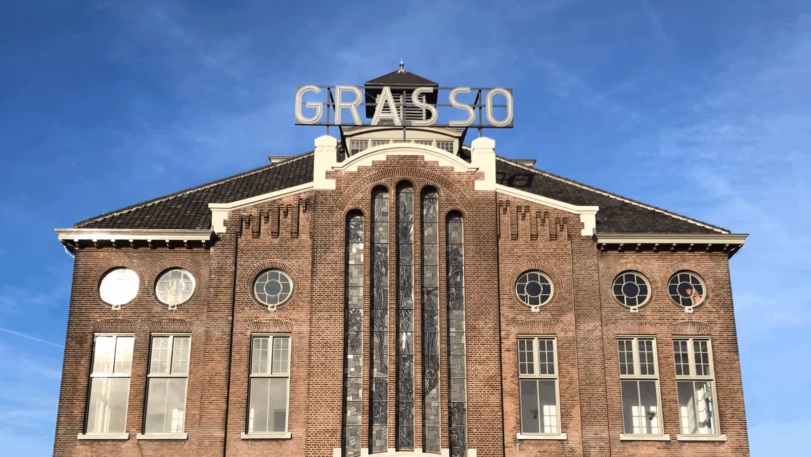 De Grasso - A space for digital minds