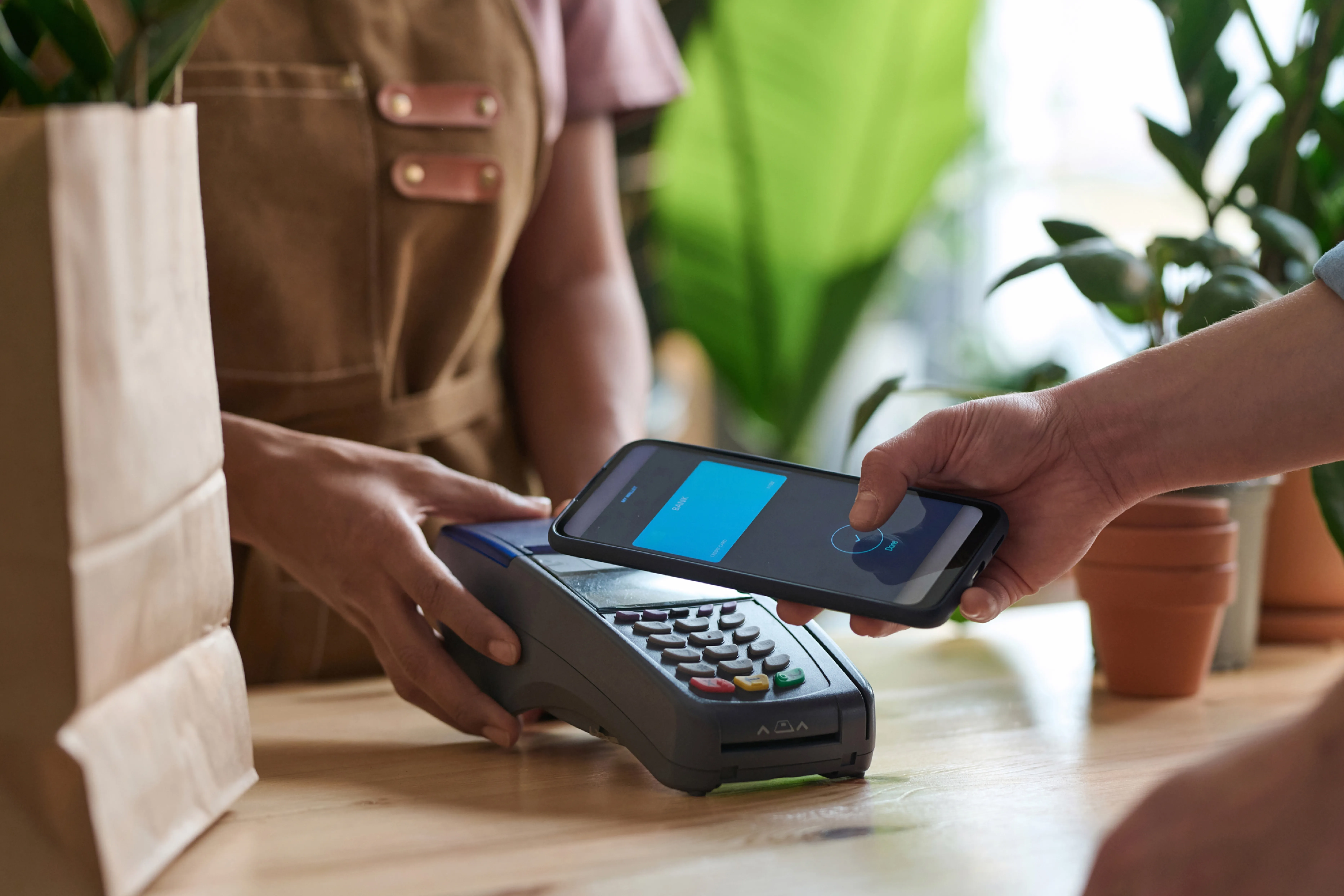 Phone payment at pinterminal