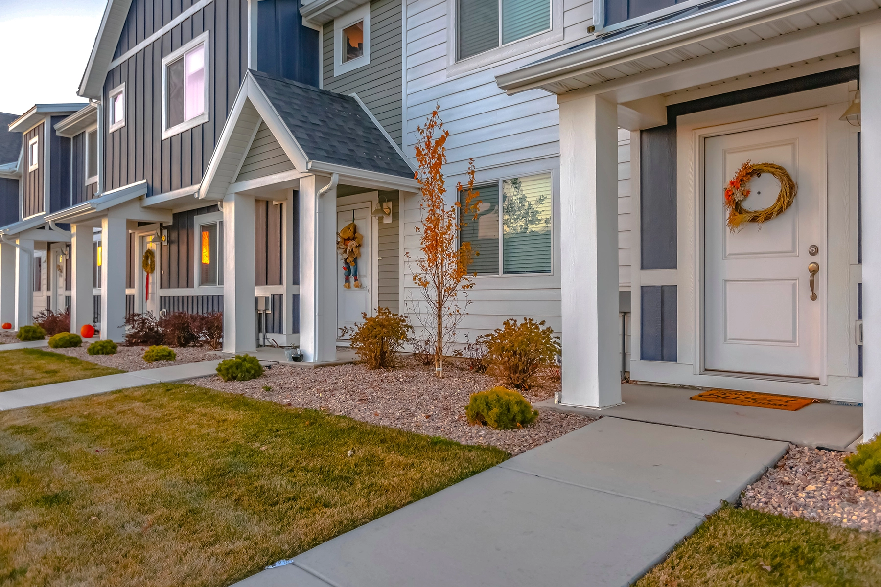 Row of modern suburban homes similar in style to those found in Terrace Heights, Yakima County, Washington, representing quality rental housing.