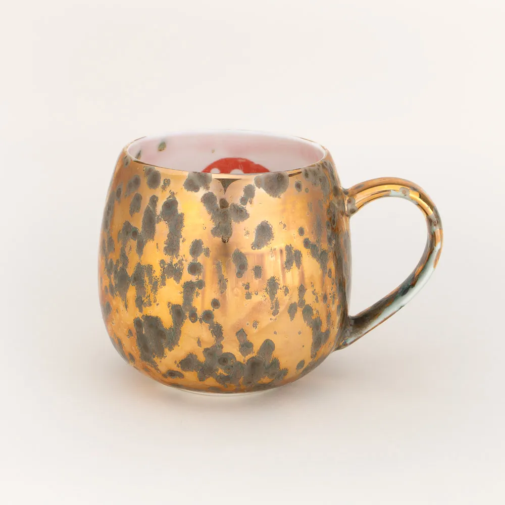 Limited edition mug inspired by renovations of the Sistine Chapel in a playful interpretation overlaid in 18k Jupiter aurum 