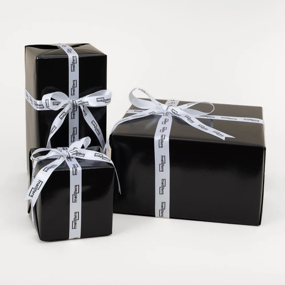 Our classic gift wrapping is chic enough for holidays, birthdays, and any special occasion. Let us wrap things up for your special someone, and don't forget to include a personalized message on your gift receipt at checkout.