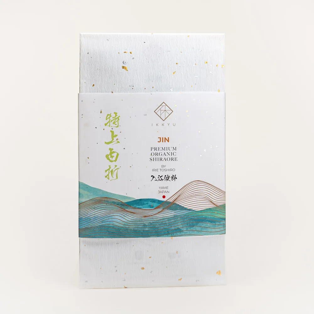 Premium grade Japanese Shiraore (white tea) organically grown and meticulously prepared by Irie Toshiro