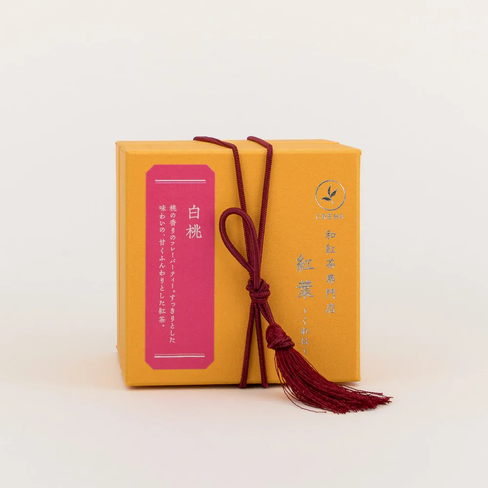 Premium Japanese koucha (red tea) infused with white peach organically grown and meticulously prepared by Hiroshi Okamoto