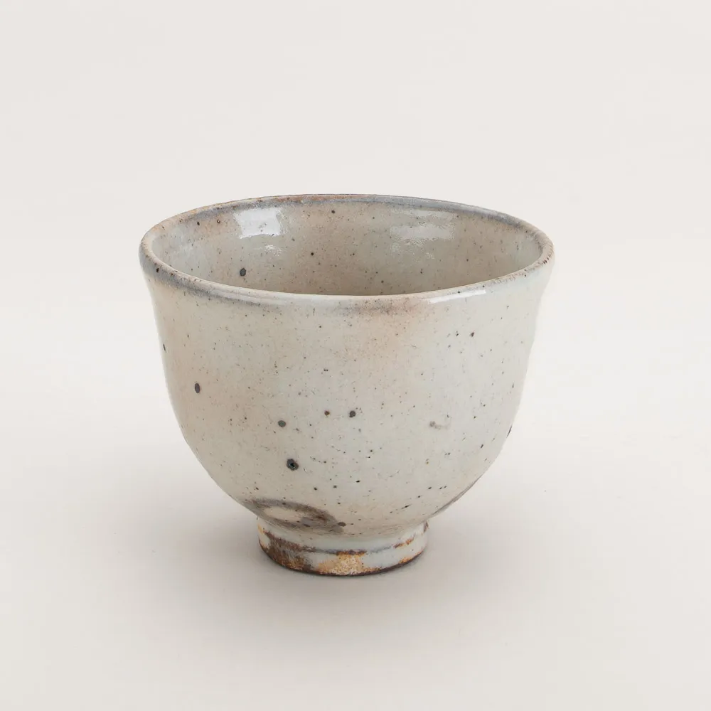 Traditionally made kohiki yunomi handmade by Sugawara Kengo in Nara, Japan