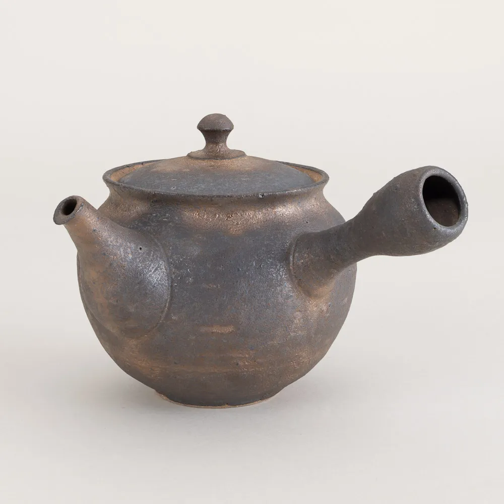 Handmade rustic teapot by master artisan Maekawa Junzo in the ancient pottery city of Tokoname, Japan