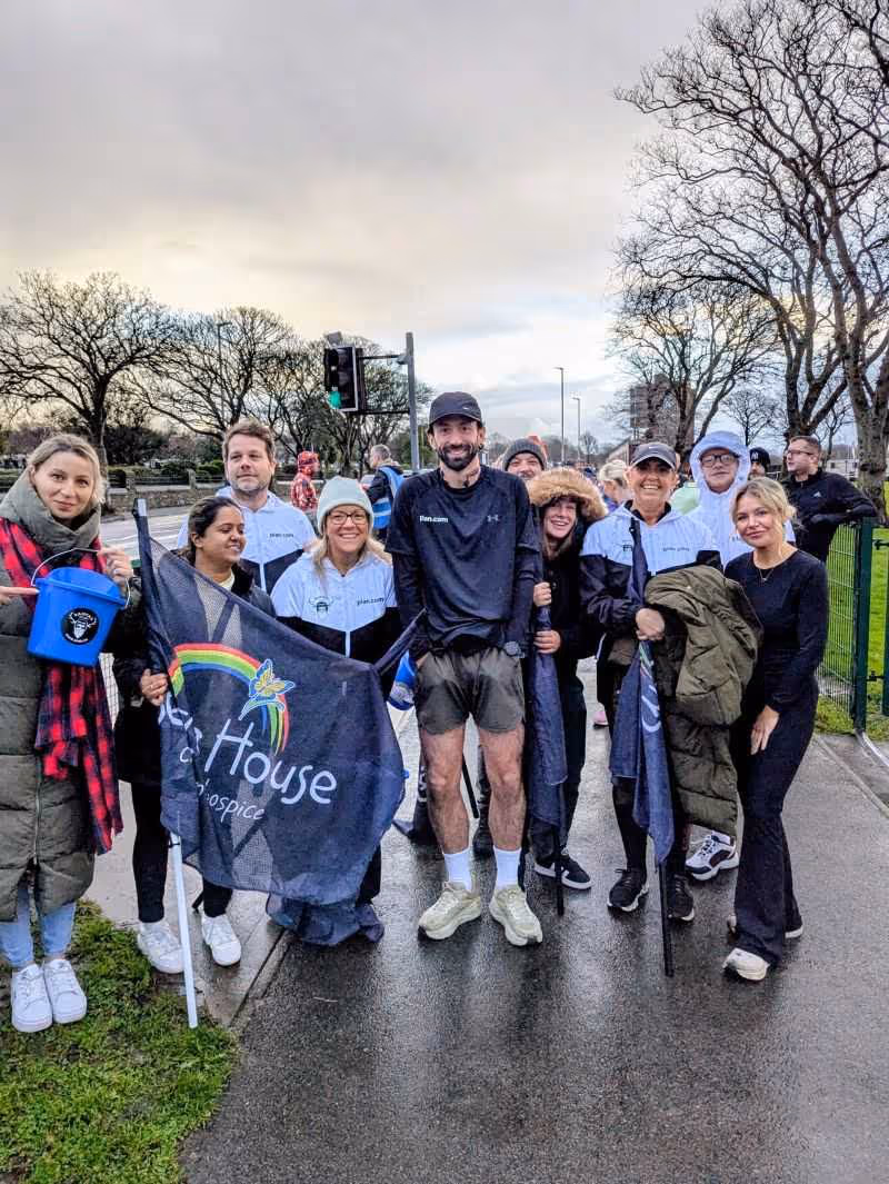 Ash' 12 marathons support