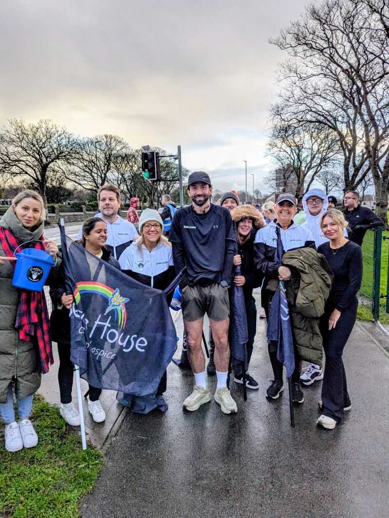 Ash' 12 marathons support